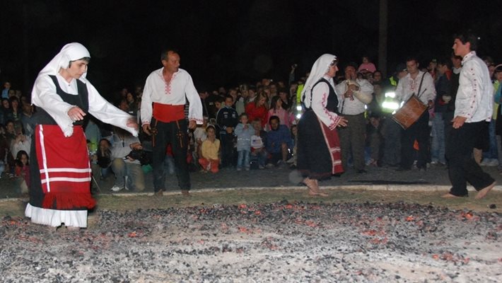 Защо Църквата е против нестинарството?