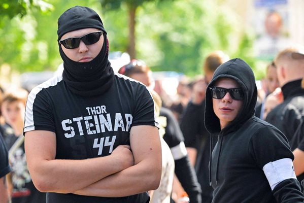 680 човека участваха в контрадемонстрация под мотото "Против джендър пропагандата и объркването на идентичността". СНИМКА: РОЙТЕРС