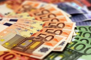 Еврото е стабилно в междубанковата търговия във Франкфурт