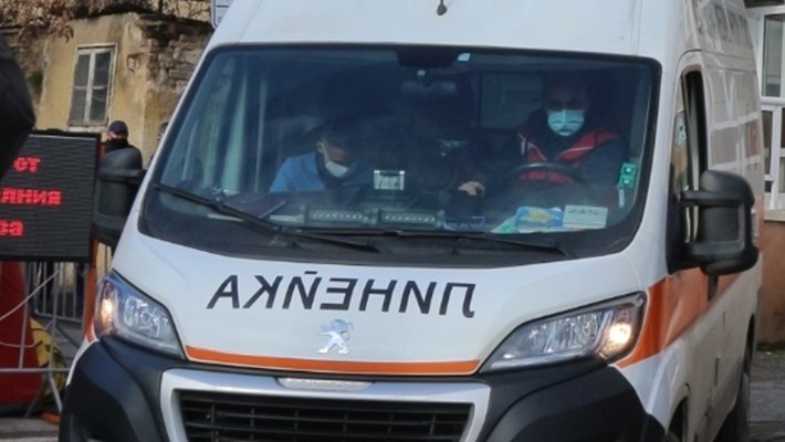 Жена загина в катастрофа на пътя Бургас - Средец