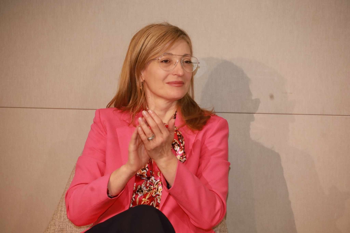 Еврокомисарите Екатерина Захариева и Валдис Домбровскис идват в България в четвъртък