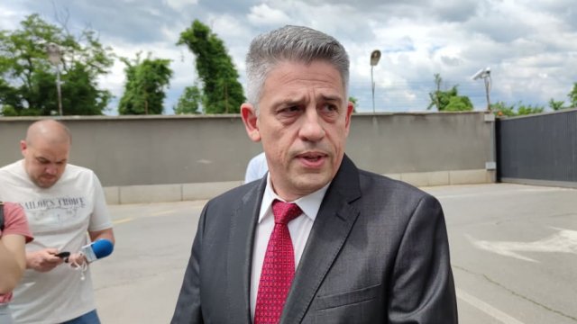 Петър Вранчев от ДАР осъди прокуратурата за 112 хил. лв., обвинили го, че искал да топи шефа си в ЦРУ