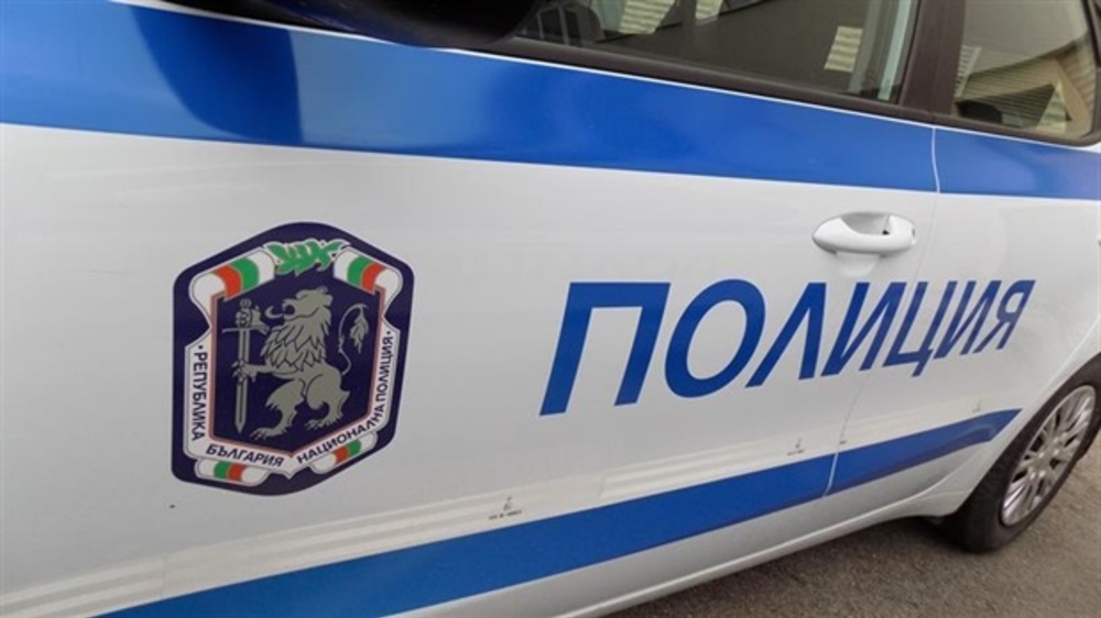 32-ма криминално проявени са се самонастанили в имот в „Слънчев бряг”