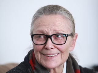 Цветана Манева: Това, което се случва в домовете за възрастни, е диващина